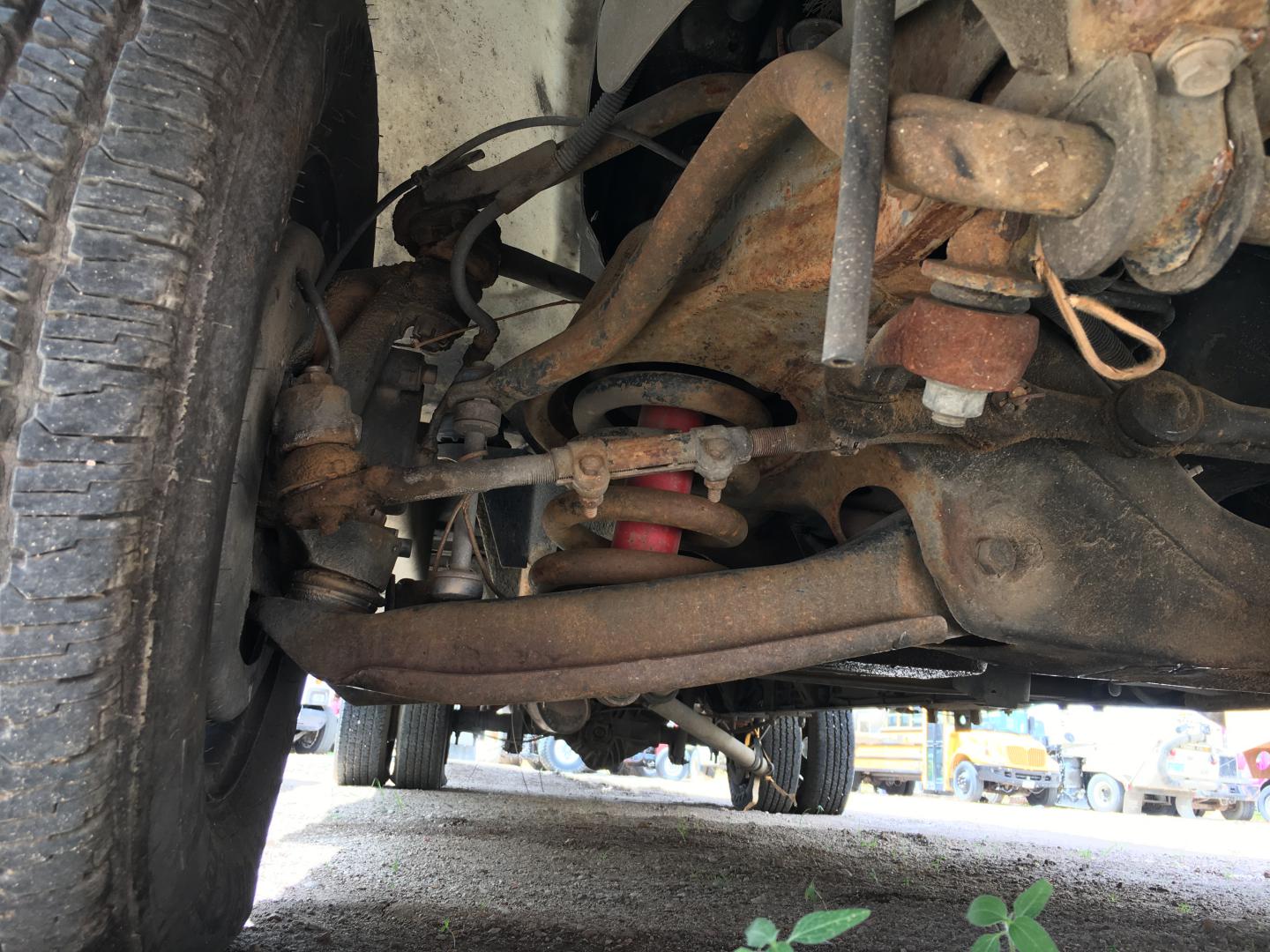 CAMION CON CAJA SECA CHEVROLET 3500